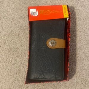 New With Tags- Stone Mountain Leather Wallet